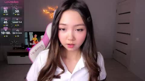 Snapshot of fluffy_rose chatting on September 28, 2:31 am Rose online show from September 28, 2:31 am