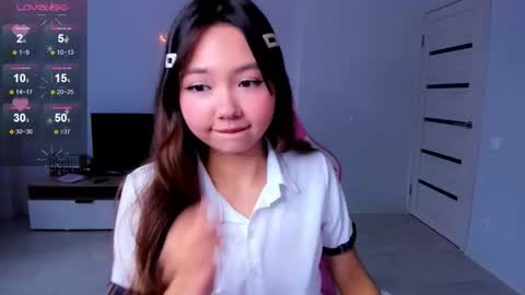 Snapshot of fluffy_rose chatting on October 8, 1:57 am Rose online show from October 8, 1:57 am