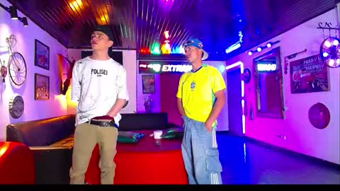 flyckers online show from February 22, 7:16 pm