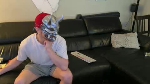 FlyerStud Mtl online show from April 1, 8:26 am