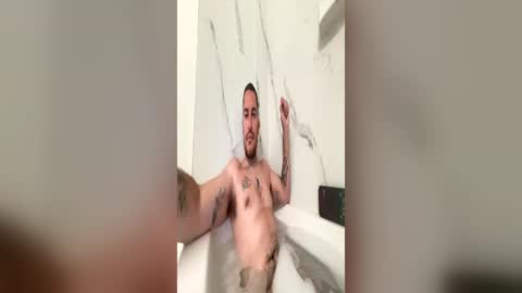 flyguydavid89 online show from June 24, 1:34 am