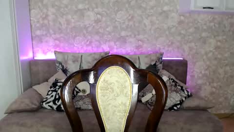 Molli  Ready for any play with you. Hottest show in pvt  Help a student earn big tokens  online show from November 23, 8:07 pm