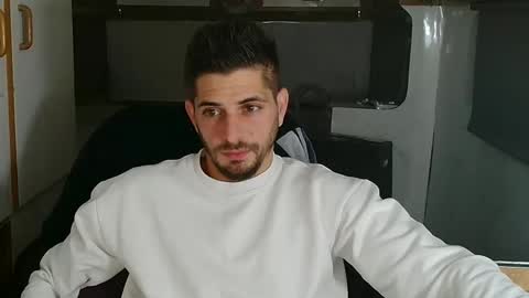 independent model online show from November 6, 3:37 pm