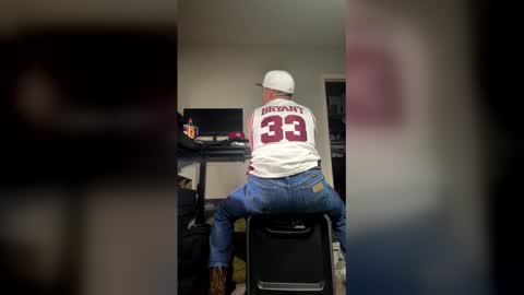 fordfamous online show from February 26, 3:32 am