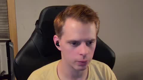 forever_broken online show from December 8, 6:11 am