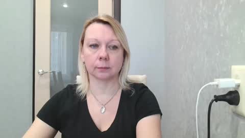 forever_smilex online show from February 28, 7:05 am