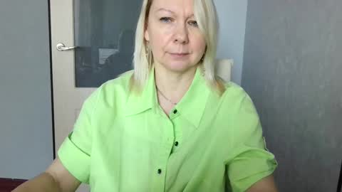 forever_smilex online show from February 7, 9:16 am