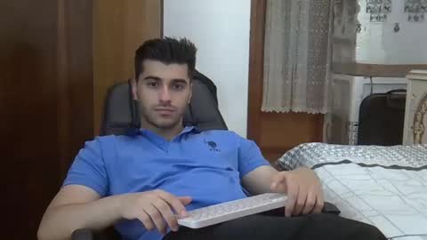 Snapshot of fortiori8 chatting on September 22, 10:47 pm fortiori8 online show from September 22, 10:47 pm
