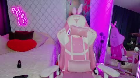 Lily online show from July 3, 3:44 am