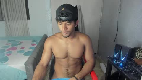 Fox online show from April 11, 9:30 pm