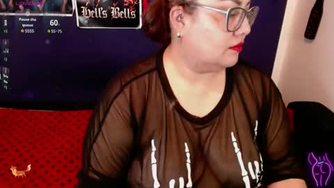 foxxbell online show from January 14, 9:01 pm