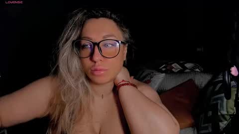 Kris online show from March 22, 2:04 am