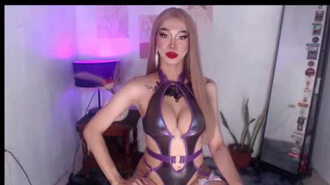 foxy_goddess online show from October 18, 2:49 am