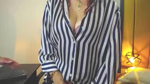 Foxy miilf online show from February 20, 12:51 pm