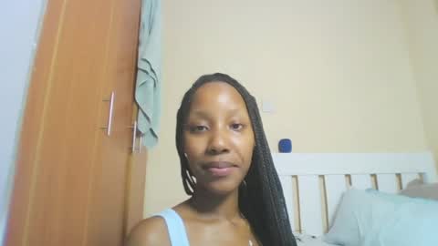 foxyatmidnite online show from July 2, 12:30 am
