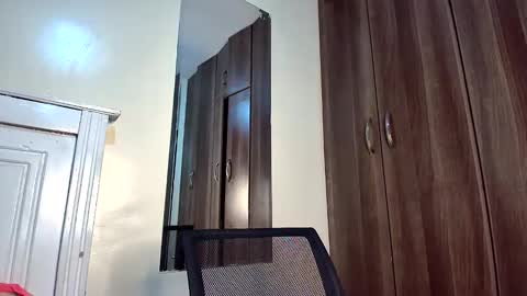 Snapshot of foxykay1 chatting on March 6, 3:24 am Kayla online show from March 6, 3:24 am