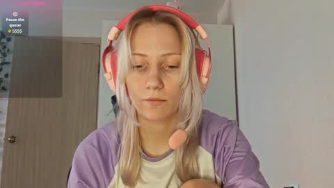 Kate online show from November 14, 8:27 am