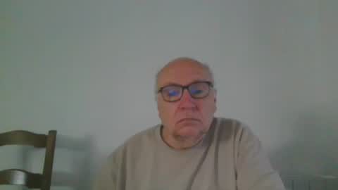 Snapshot of fra94 chatting on October 1, 2:05 pm fra94 online show from October 1, 2:05 pm