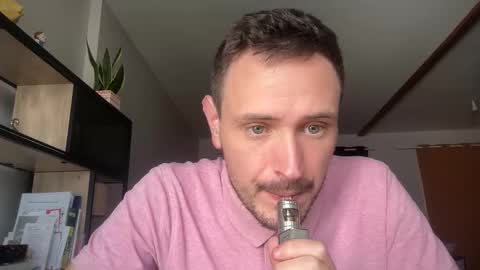 fraisetagada359 online show from November 8, 11:24 am