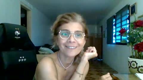 francelune online show from September 18, 1:26 pm