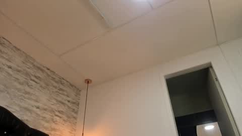          online show from March 13, 3:21 am