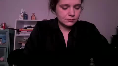 francescafey online show from December 5, 6:23 am