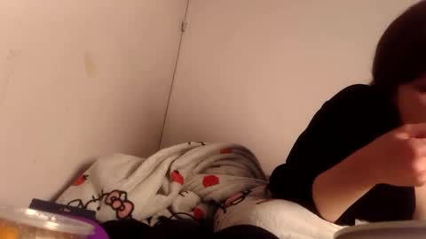 francescafey online show from April 26, 5:05 am