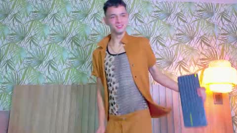 Snapshot of franco_boys chatting on October 14, 9:18 pm Franco online show from October 14, 9:18 pm