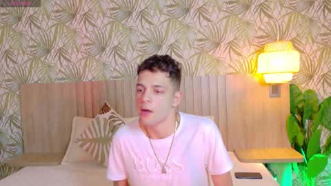Snapshot of franco_boys chatting on October 1, 9:13 pm Franco online show from October 1, 9:13 pm