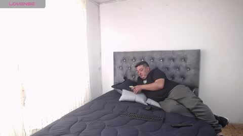 Juan online show from April 23, 8:10 pm