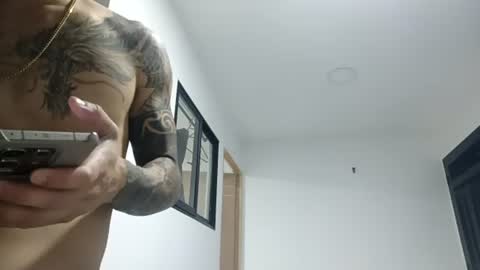 frankdanielsmolano online show from June 27, 2:50 am