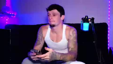 Snapshot of frankoafterdark chatting on November 1, 4:00 am Franco online show from November 1, 4:00 am