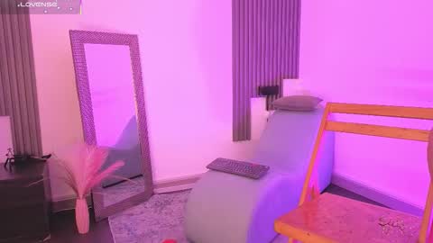 Fransheska online show from February 11, 11:58 am