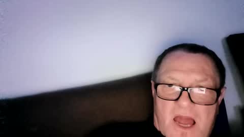 Wolfi online show from April 5, 7:55 pm