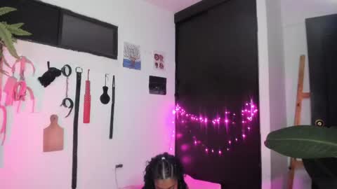 Lia Gomez online show from May 16, 1:35 am