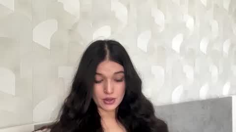 Mia online show from July 15, 10:31 am