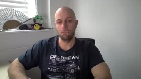 freddow online show from February 6, 10:25 am