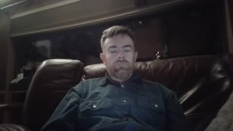 Freddy online show from December 4, 2:58 am