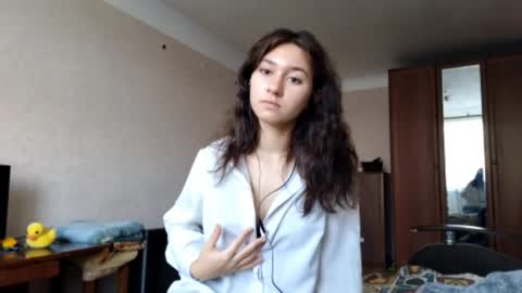Snapshot of fredmurrietta chatting on October 18, 9:24 am Mia online show from October 18, 9:24 am