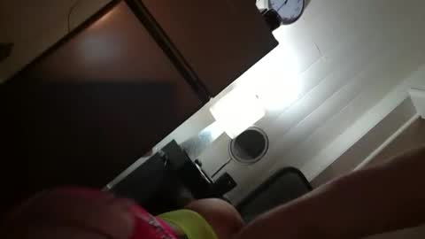 freeeekyyycouplela online show from December 5, 6:56 am