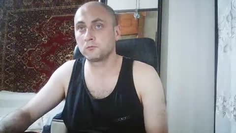 freeeman90 online show from June 15, 8:45 pm