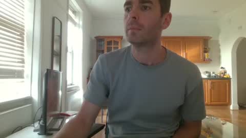 Snapshot of frenchbdmaninlondon chatting on October 24, 2:18 pm Horny Paul online show from October 24, 2:18 pm