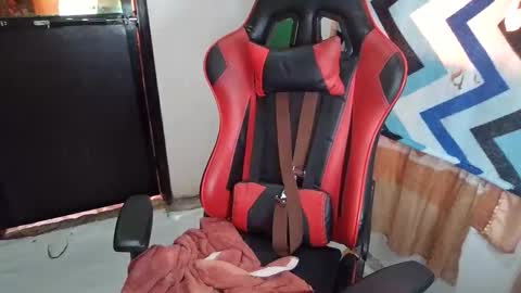 Alex Stone online show from November 4, 1:18 am