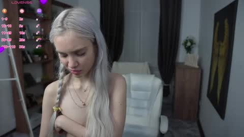 Freya online show from March 10, 2:16 am