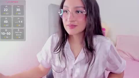 freya_sweet09 online show from June 20, 7:25 am