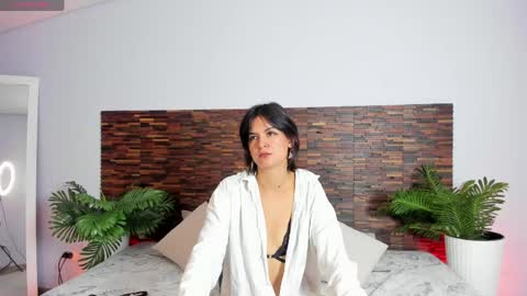 Freya online show from April 16, 1:33 pm