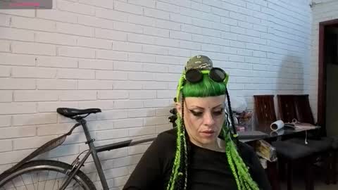 freyaa_sorceress online show from October 15, 2:04 am