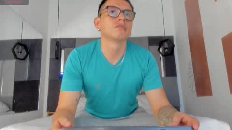  ALIS AND ALEX  online show from November 12, 8:00 pm