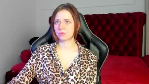 FreyaVey online show from February 11, 5:22 am