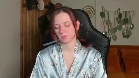 FreyaVey online show from January 19, 8:13 am